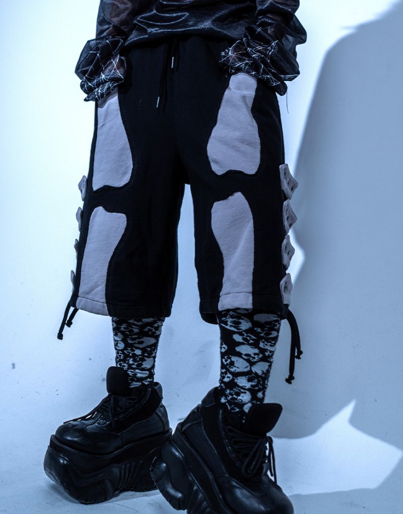 [Gamchu] "I'll keep walking, step by step, to Bone Town" BORN Napoleon Sweat Shorts