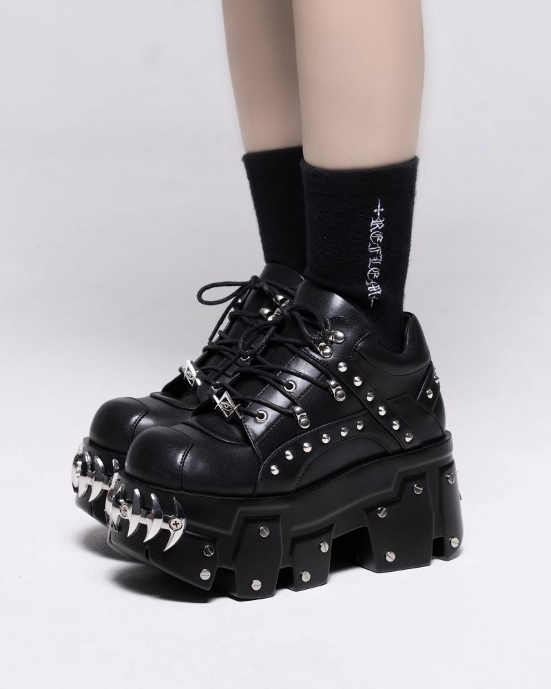 [REFLEM] Platform Shoes with Metal Front