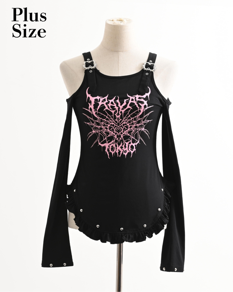 [TRAVAS TOKYO] Gothic Logo Off-Shoulder Top [PLUS SIZE]