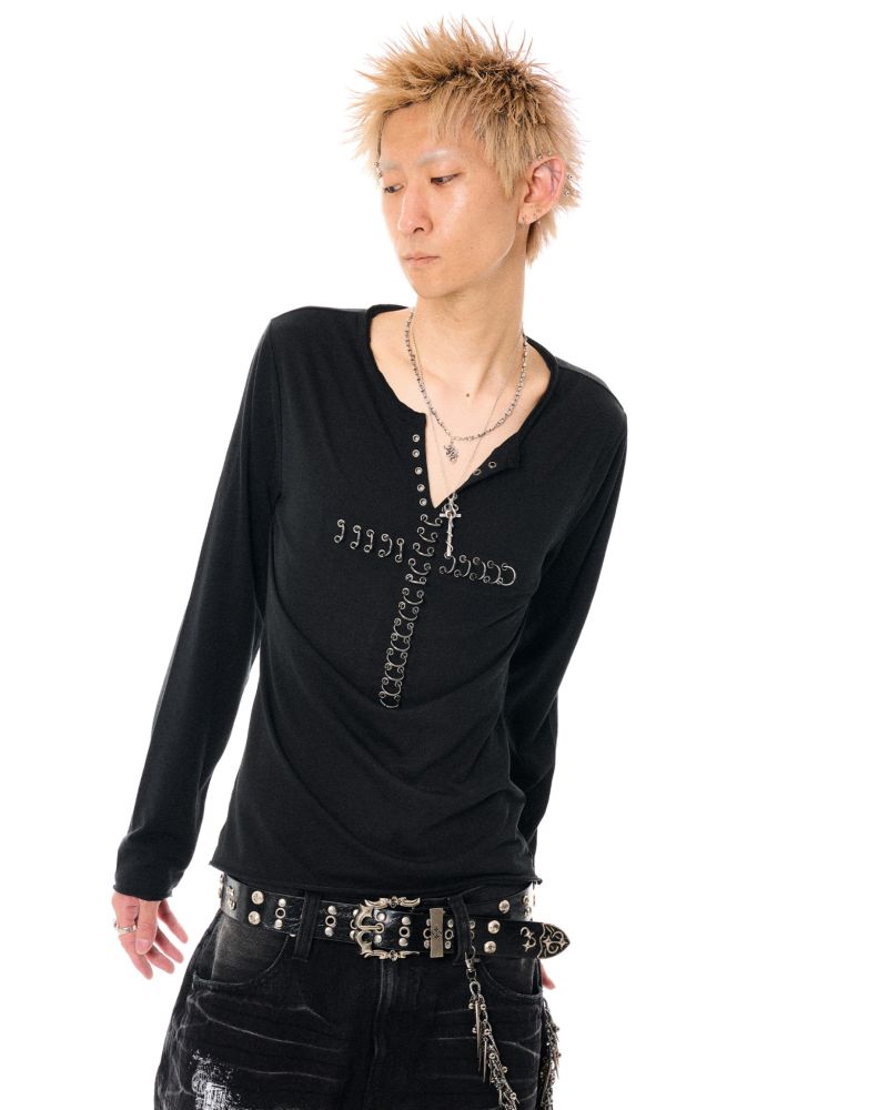 [FUGA] Piercing Cross Long-Sleeve Tee